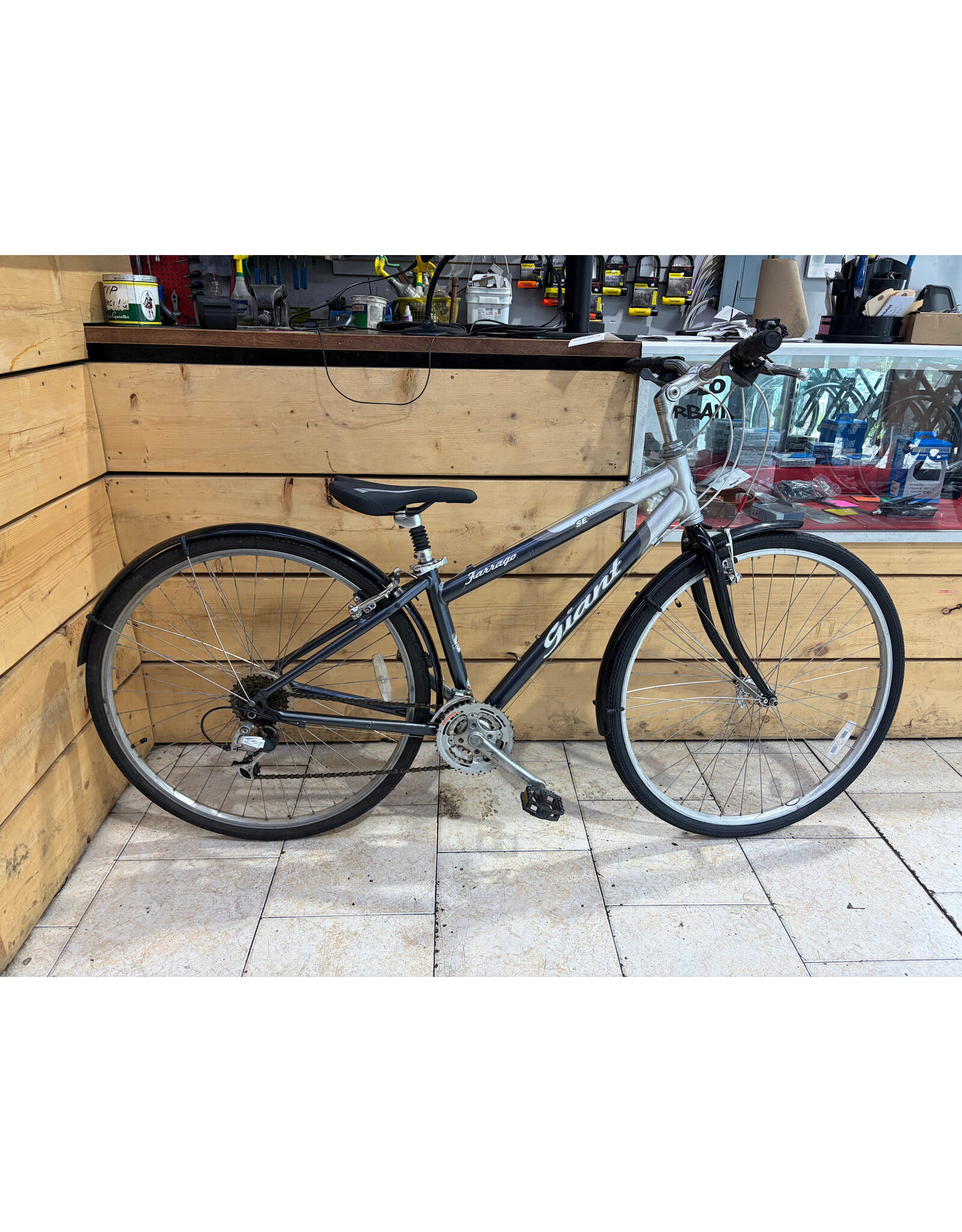 Vélo hybride usagé  Giant 15'' - 14013