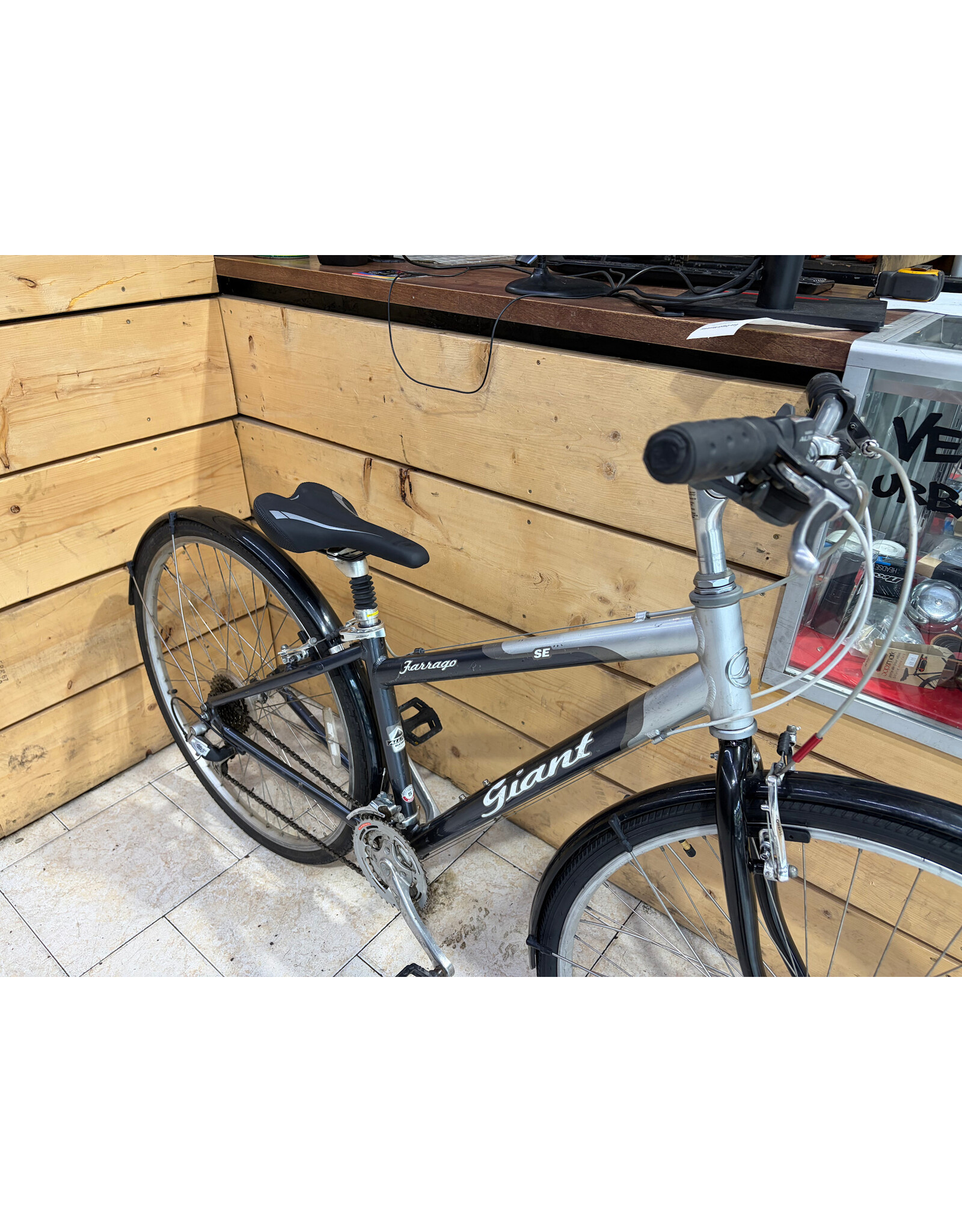 Vélo hybride usagé  Giant 15'' - 14013