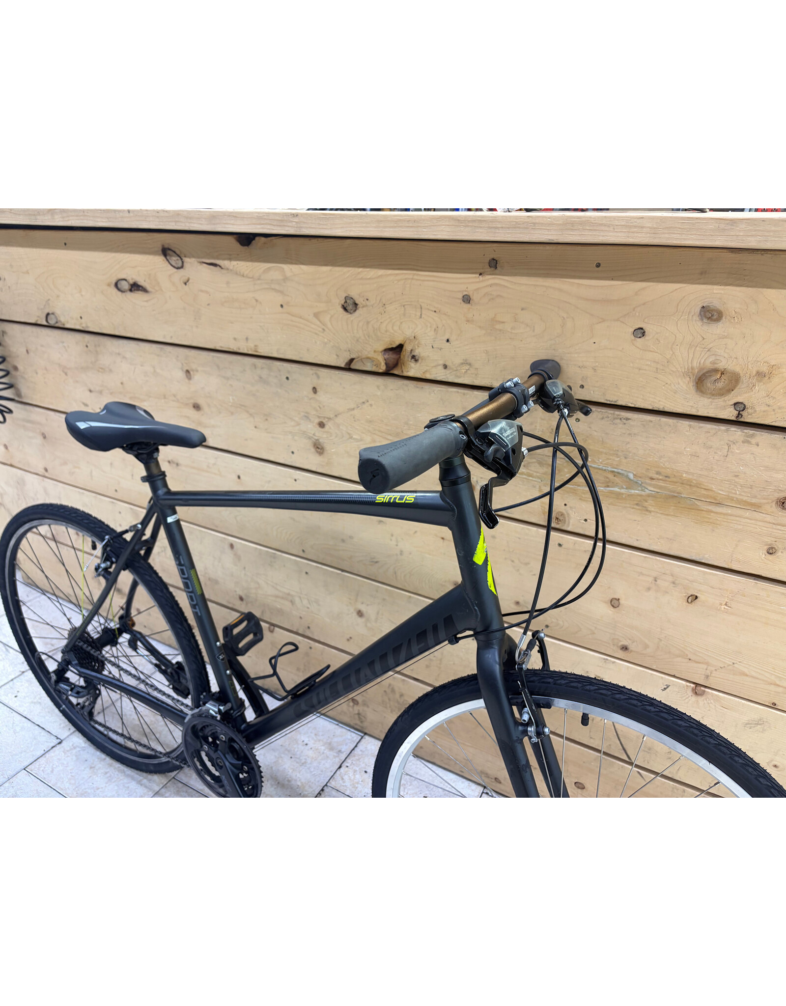Vélo hybride usagé  Specialized 22'' - 14019