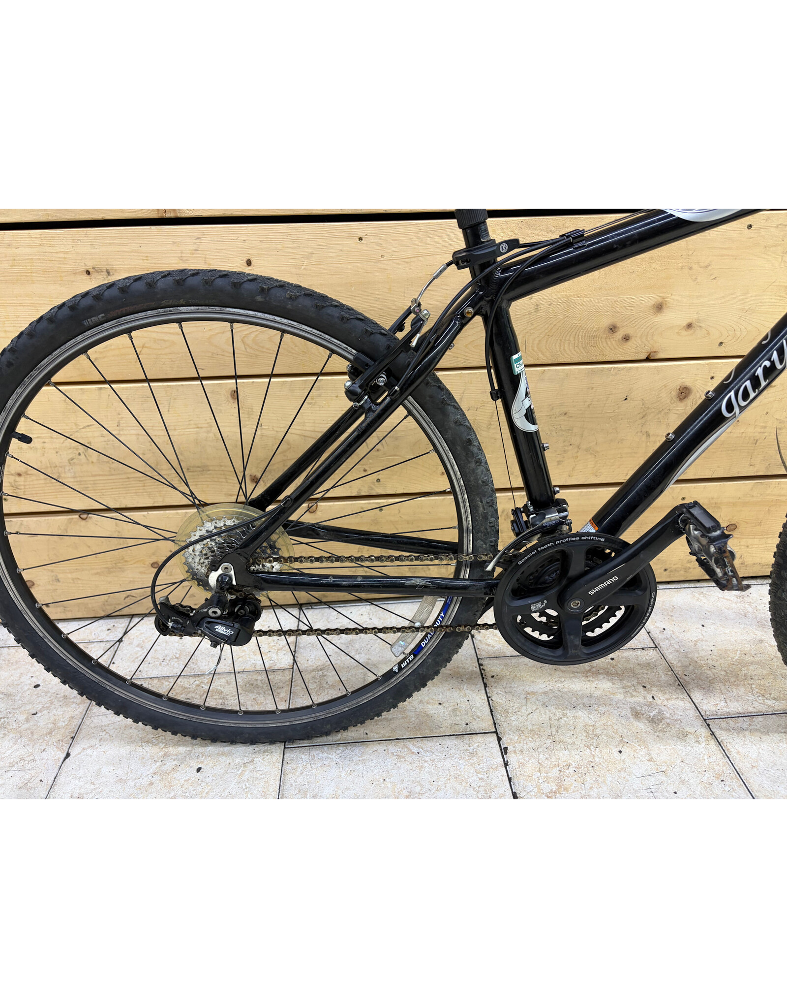 Vélo hybride usagé  Gary Fischer 18'' - 14060