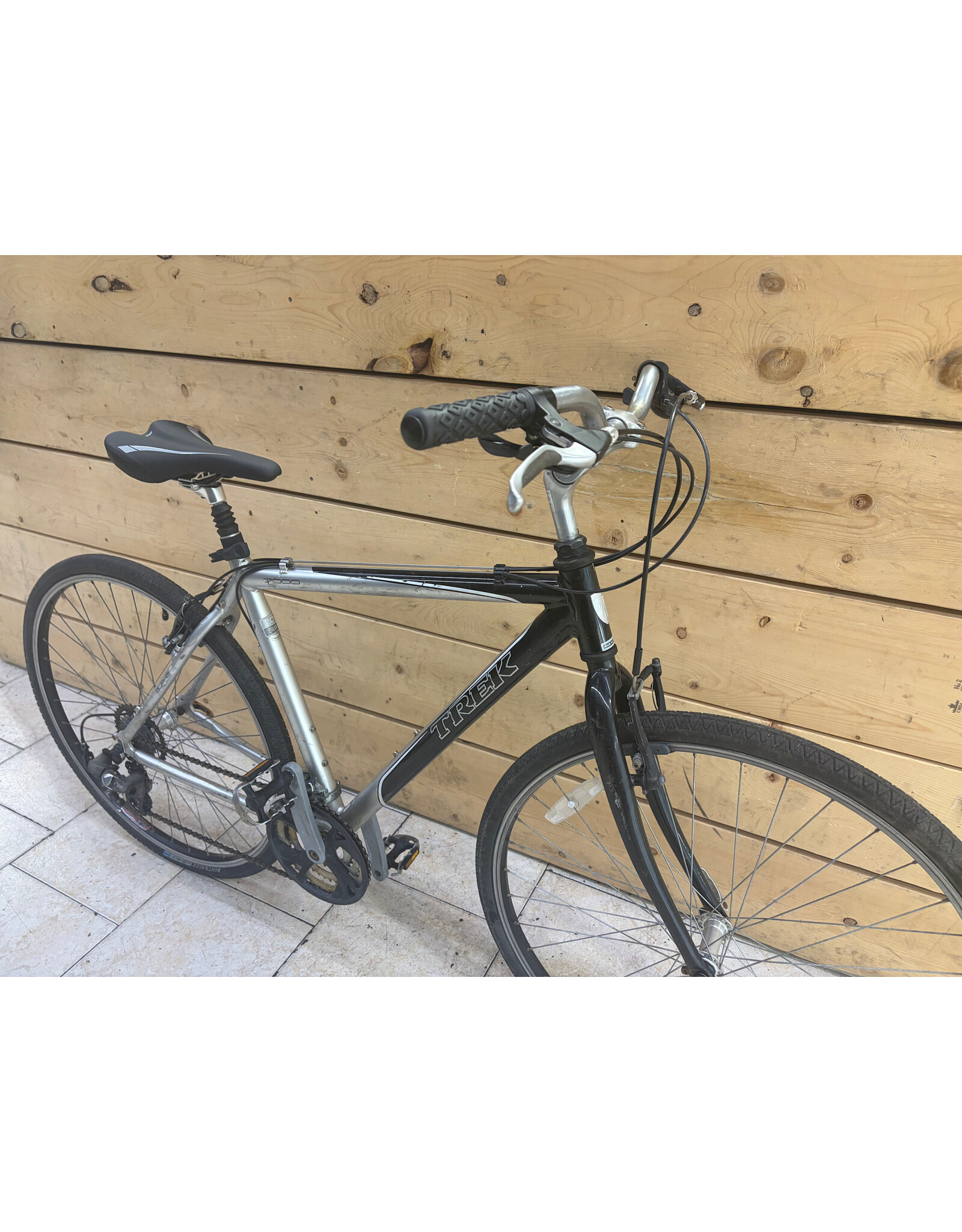 Vélo hybride usagé  Trek 20'' - 14075