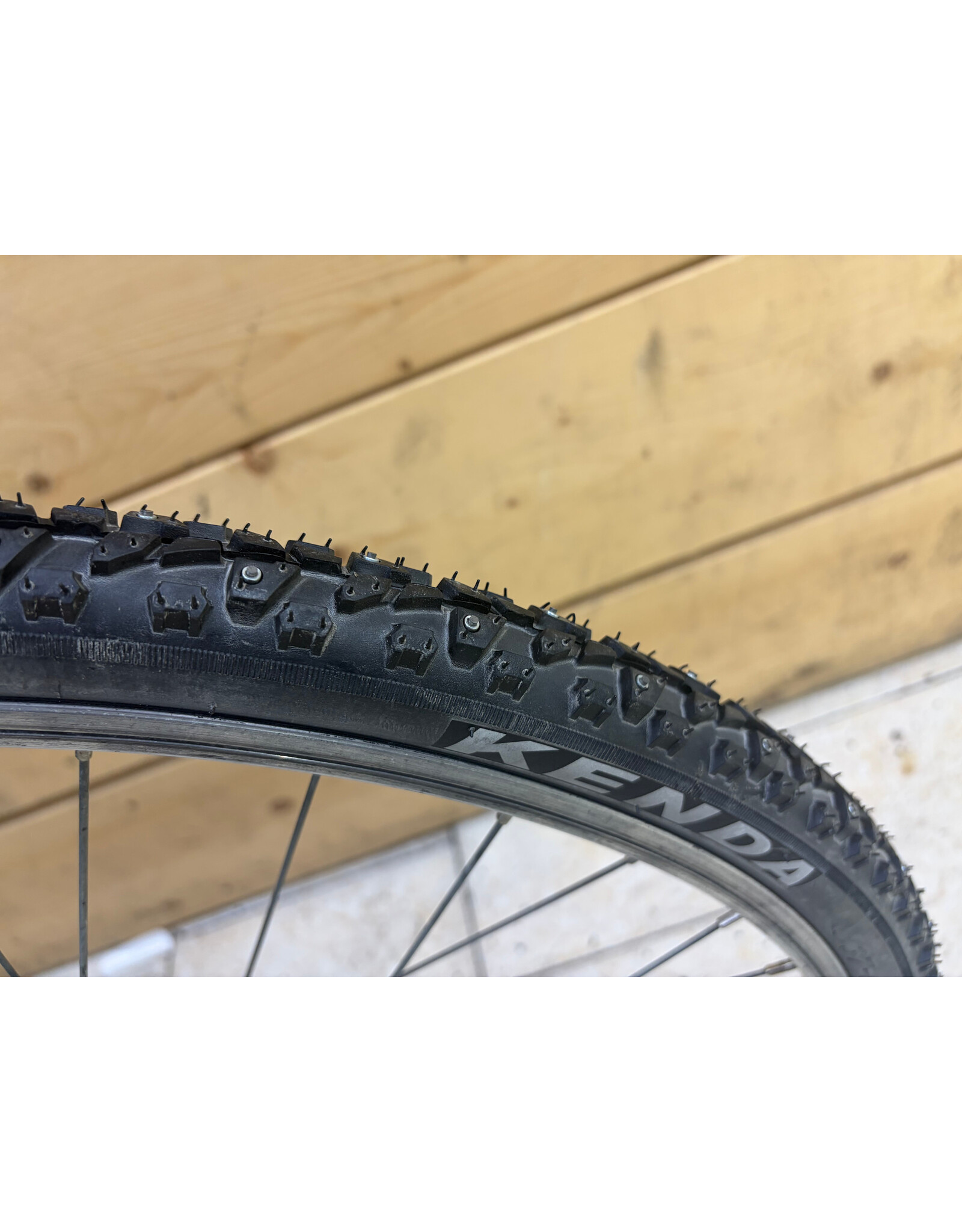 Vélo d'hiver usagé  AVP  18'' - 14155