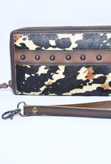Rafter T Ranch Company Wallet – Large with Peppered HairOn. Cotton Drill Brown leather, with brass closures. Size 8″ wide, 4.5″ tall and 1.25″ gusset