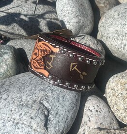 Rafter T Ranch Company Cuff Bracelet w/Floral Carving/Tan Arrows