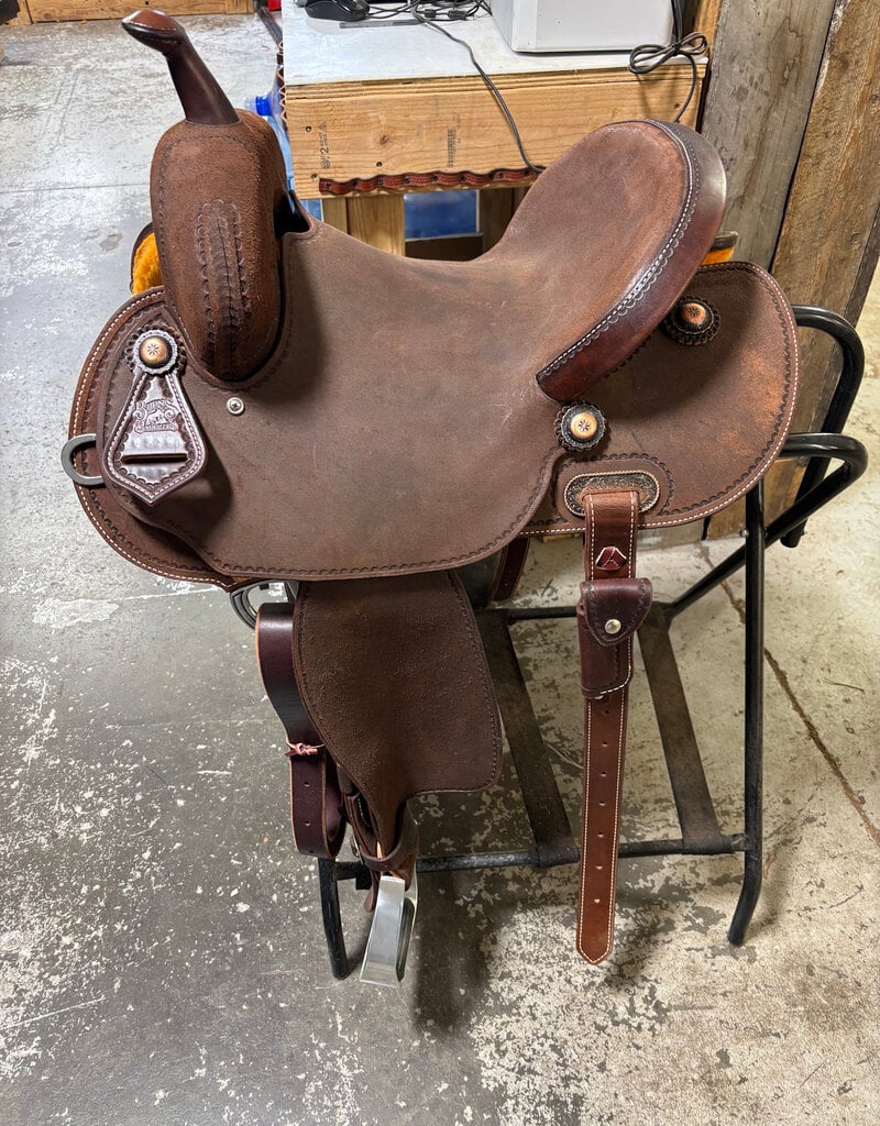 Burns Saddlery 1420HD Chocolate Barrel Saddle Camo Border