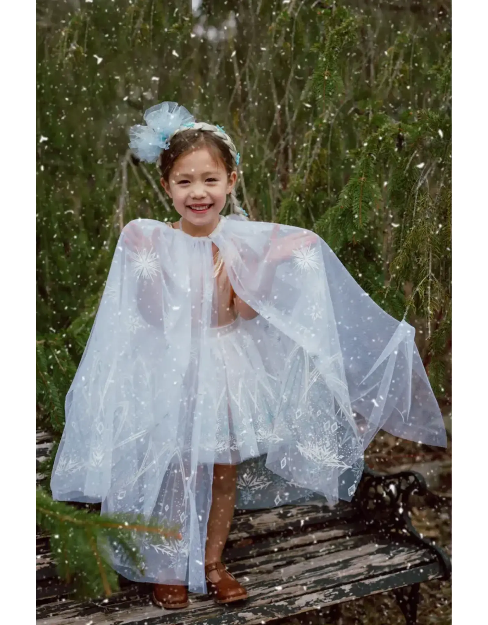 Great Pretenders Winter Wonderland Cape