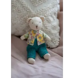 Great Pretenders *Disc. Bobbie the Bear