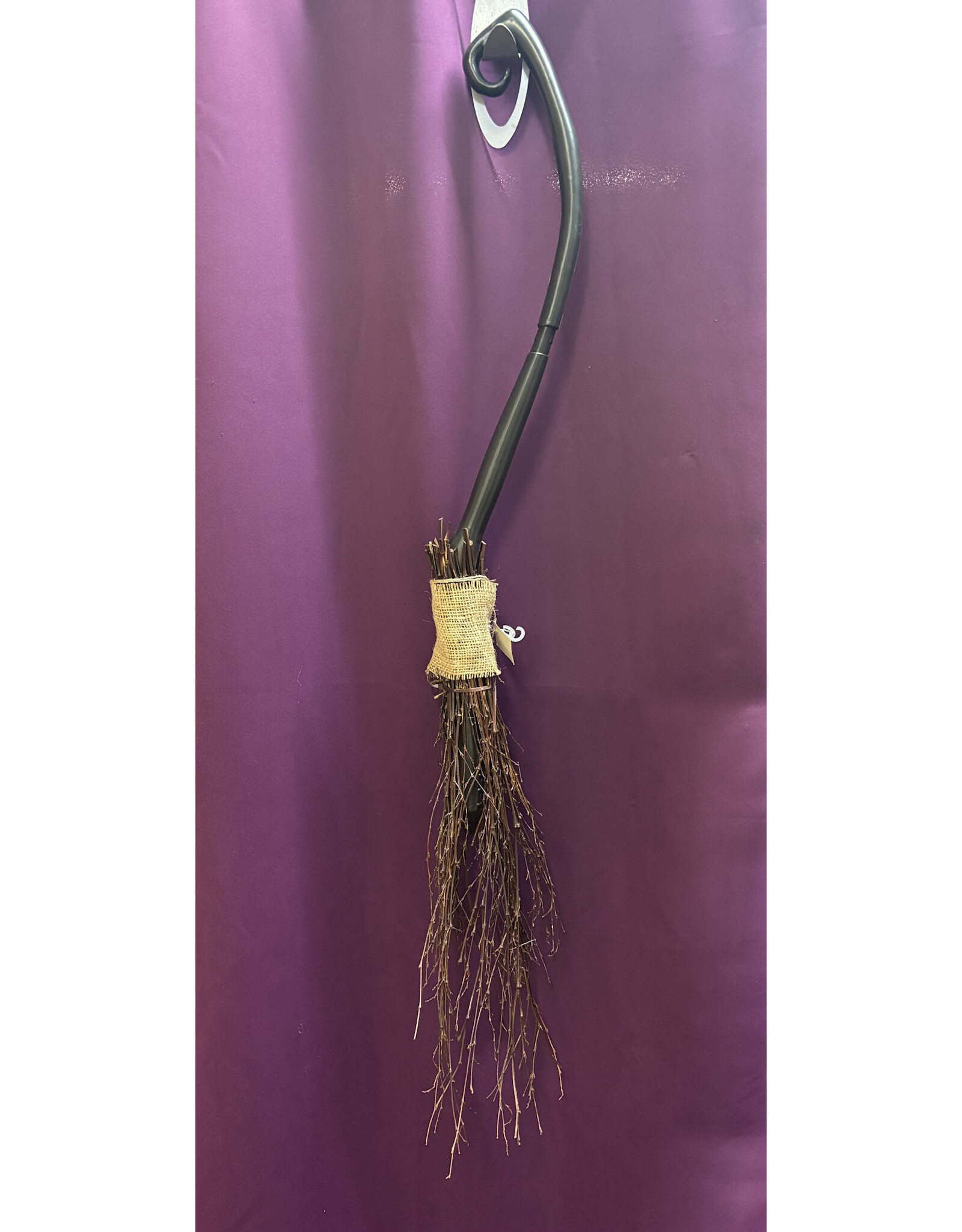 HM Smallwares Witch Broom 49"