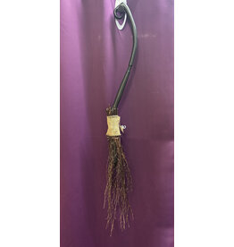HM Smallwares Witch Broom 49"