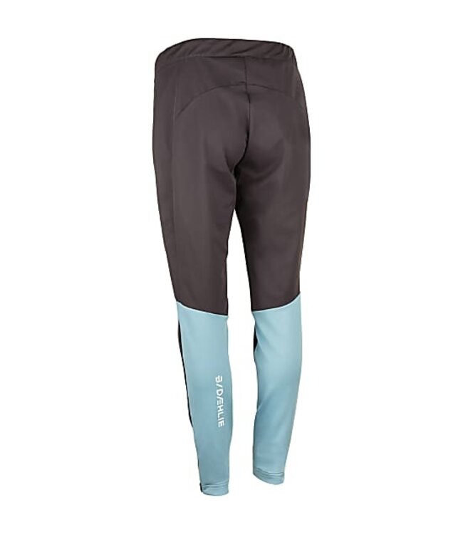 Daehlie Pants Challenge Woman