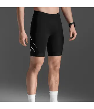 2XU Core Tri 8 Inch Short