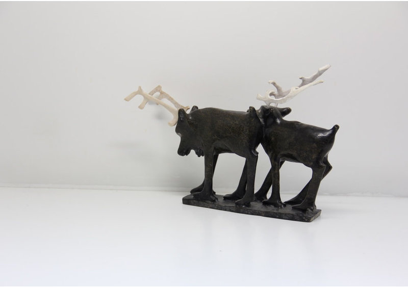 22930 Two caribou by Pavinak Petaulassie