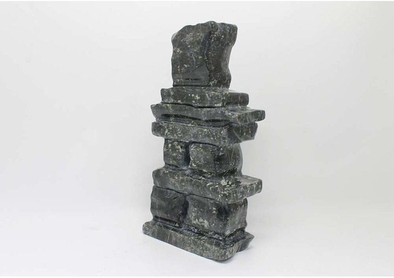 8087 Inuksuk by Arnaitok Ipeelie
