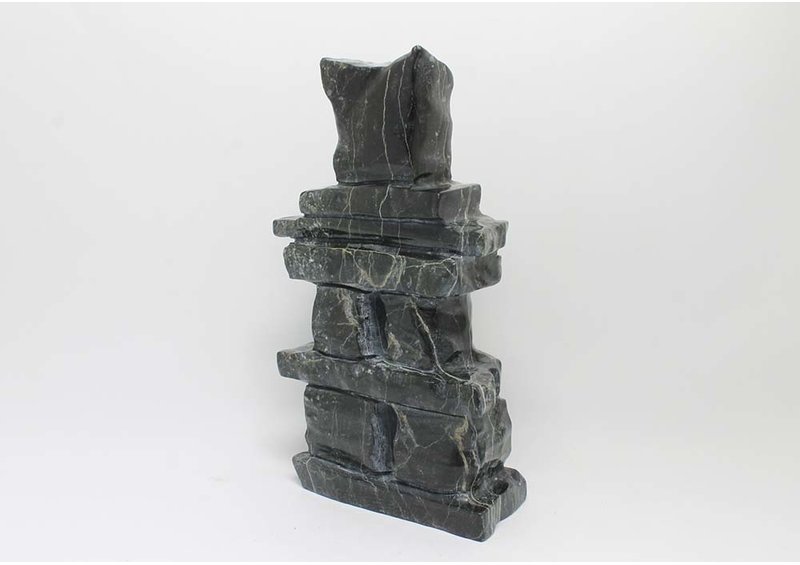 8087 Inuksuk by Arnaitok Ipeelie