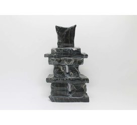 8087 Inuksuk by Arnaitok Ipeelie
