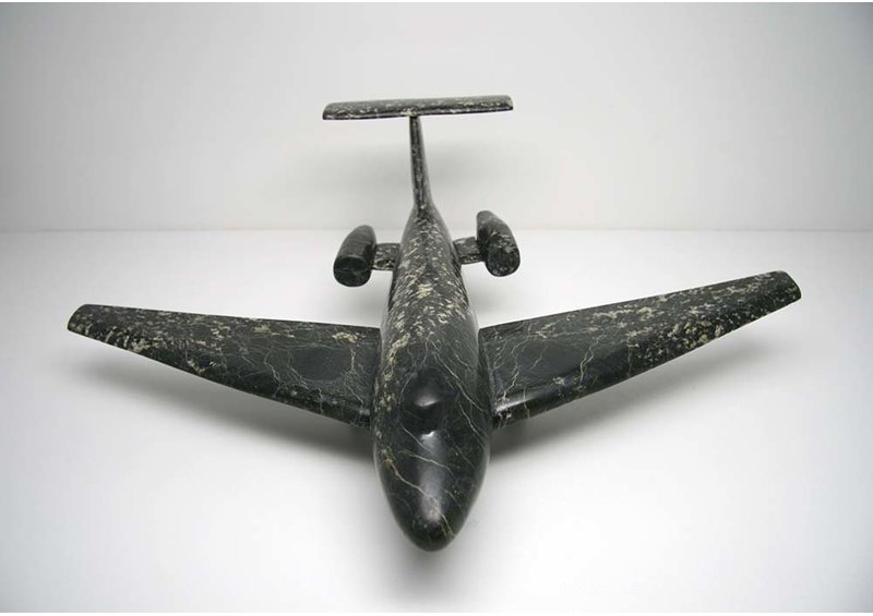 4687 Airplane by Joanasie Lucassie (14-1)