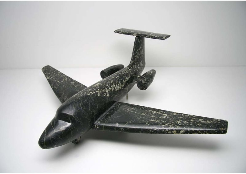 4687 Airplane by Joanasie Lucassie (14-1)