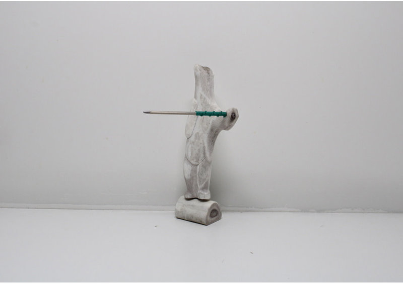 23993 Bear hunter by Iisaki Tasuka