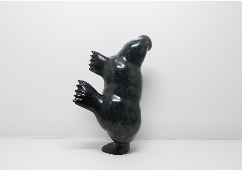 24071 Dancing Walrus by Pudlalik Shaa