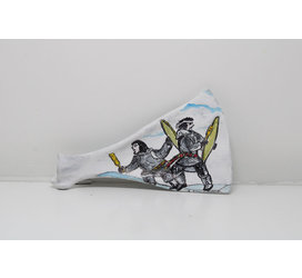 24189 Painted shoulder blade by Iziasie Kopalie