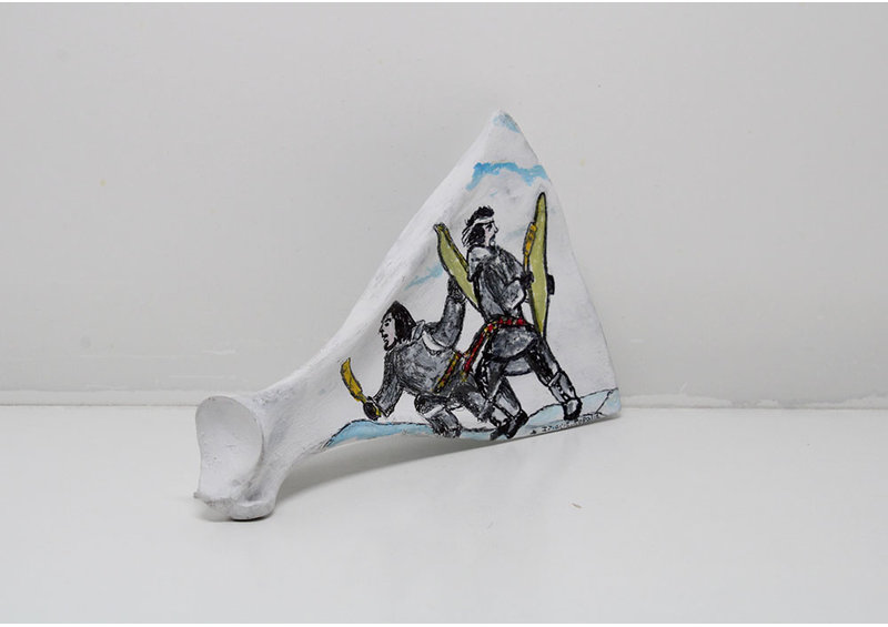 24189 Painted shoulder blade by Iziasie Kopalie