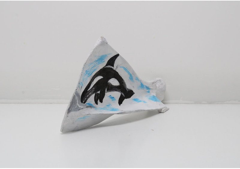 24189 Painted shoulder blade by Iziasie Kopalie