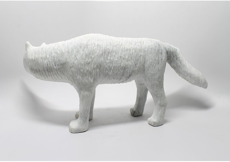 20577 Marble wolf by Jerry Ell