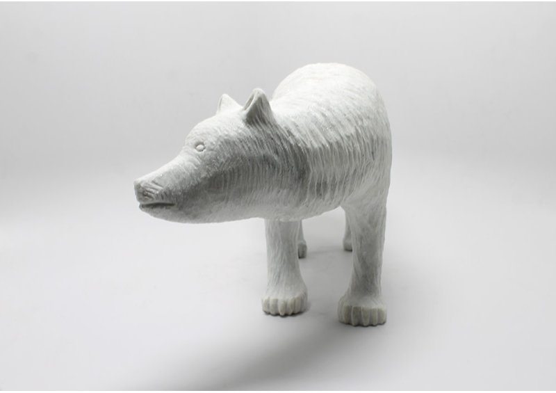 20577 Marble wolf by Jerry Ell