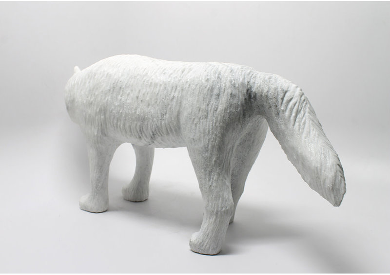 20577 Marble wolf by Jerry Ell