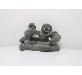 24283 Mother combing child by Thomas Akilak