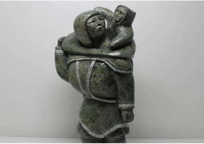 23208 Amaaqti by Archie Ishulutak