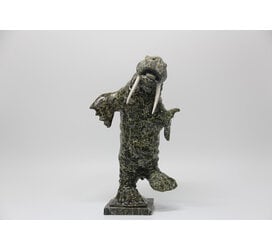 8153 Dancing walrus by Jomie Aipeelee