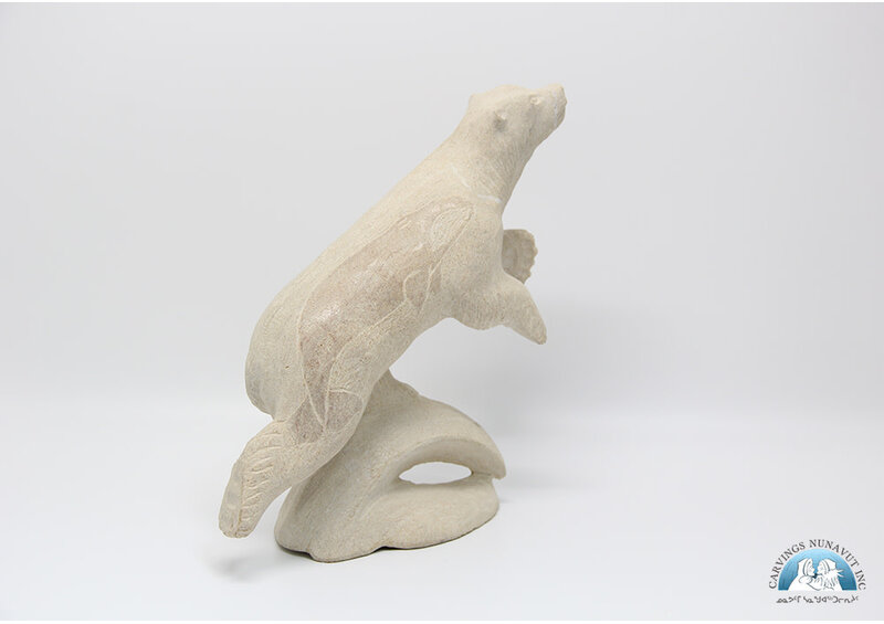 Sandstone etched bears by Esa Kripanik