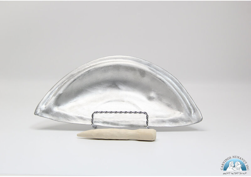 24866 Qulliq by Tommy Kautuq