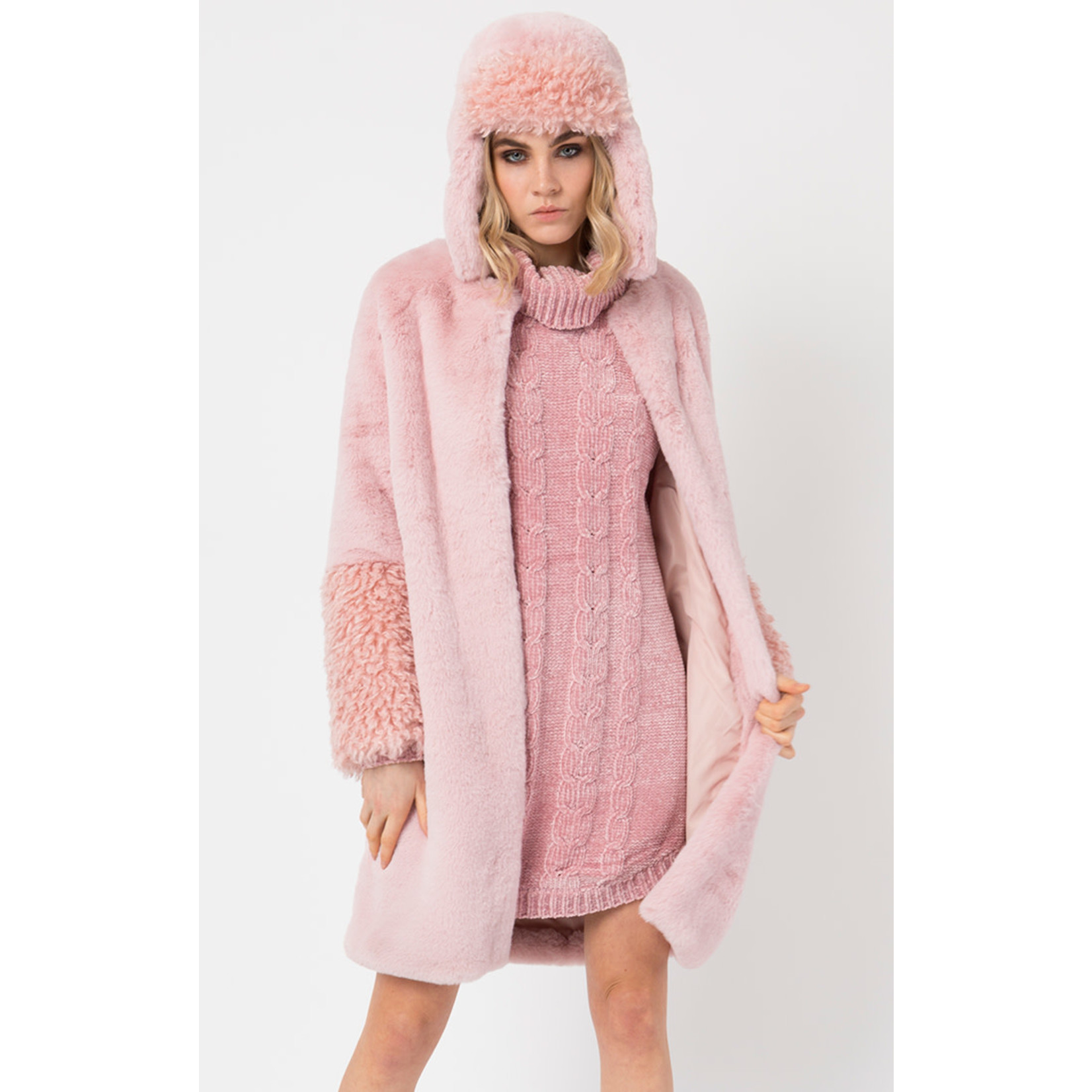 Pia Rossini Grace Coat FauxFurRndNkCurlyFurSleeve