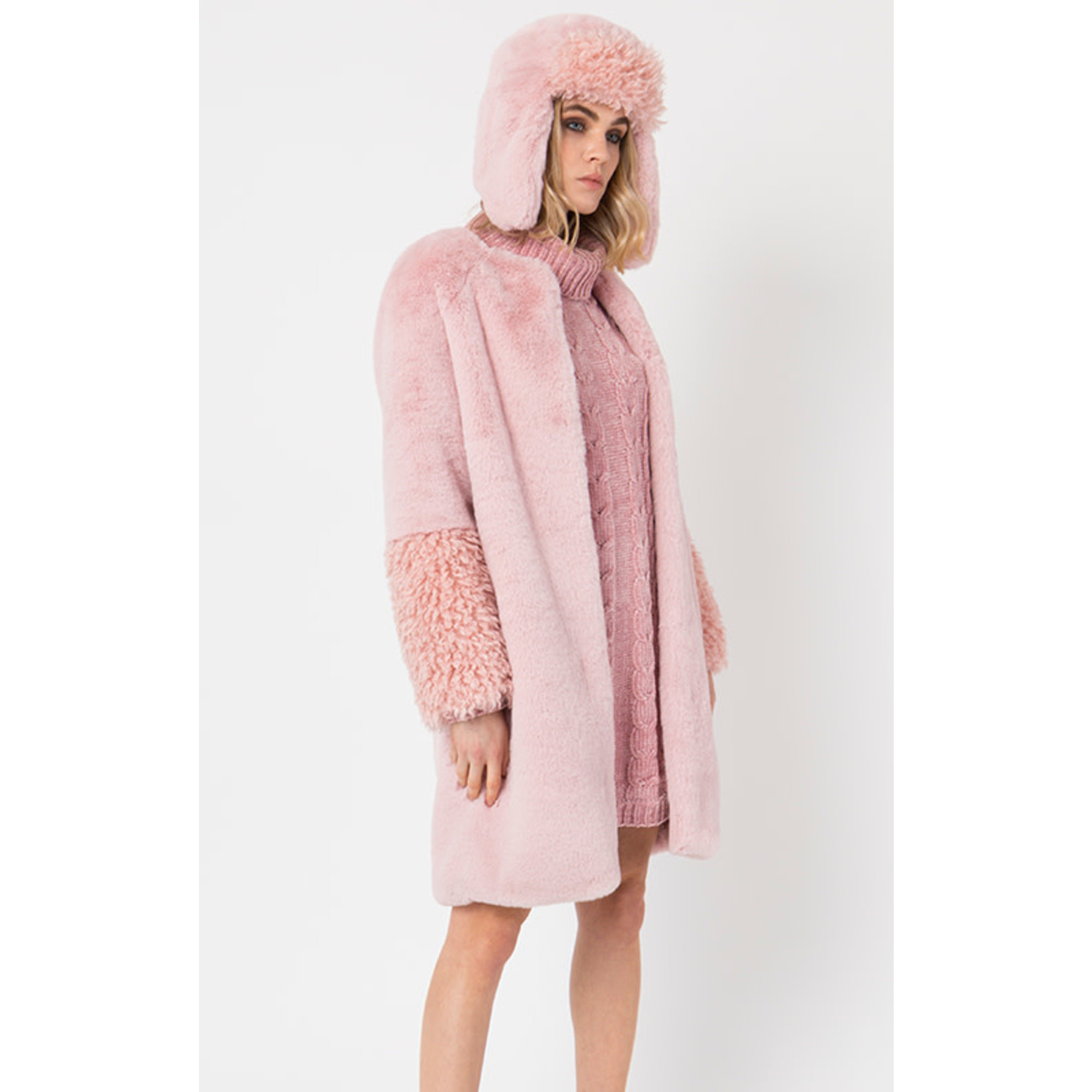 Pia Rossini Grace Coat FauxFurRndNkCurlyFurSleeve