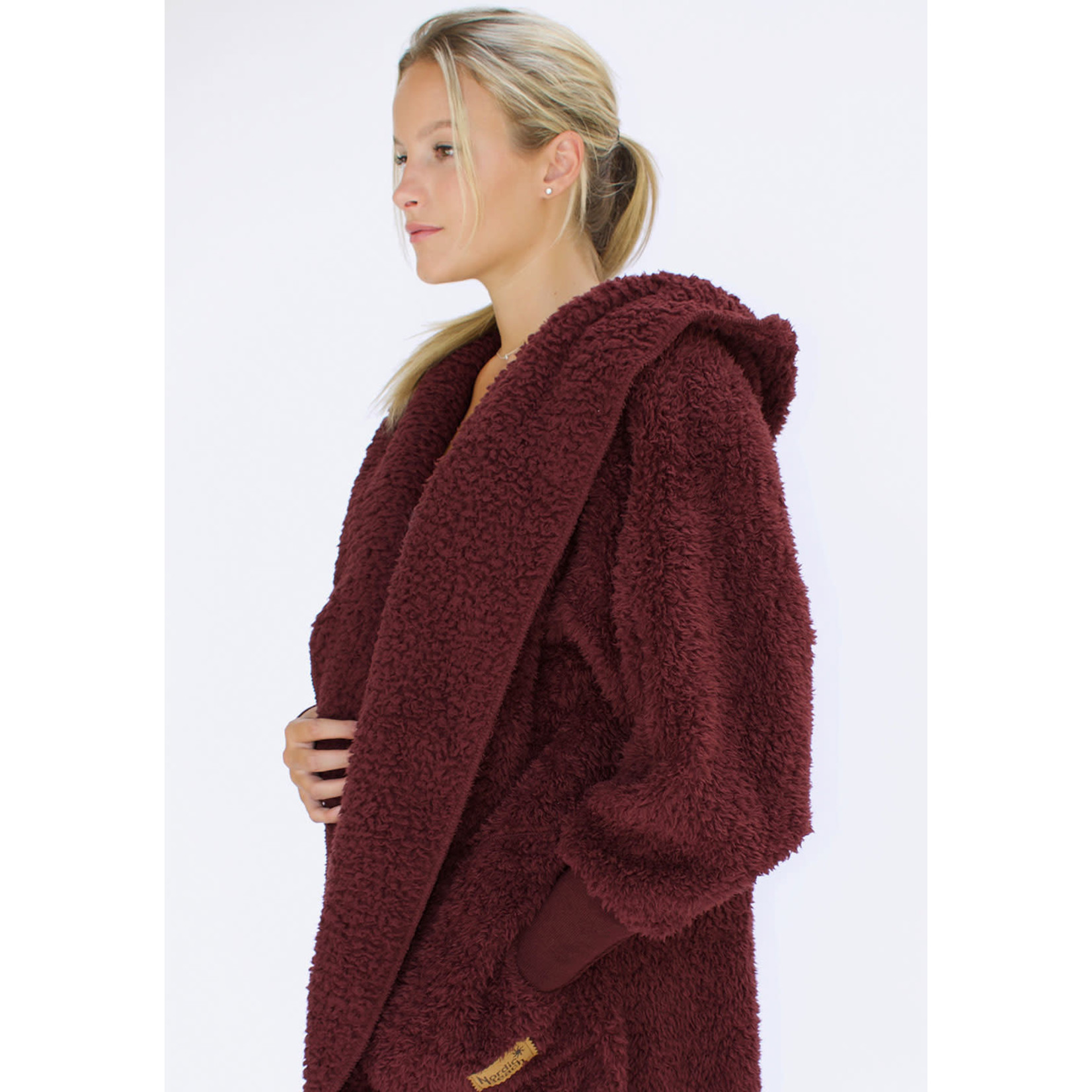 Nordic Beach Fuzzy Fleece Hooded Cardigan in Chocolate Cherry