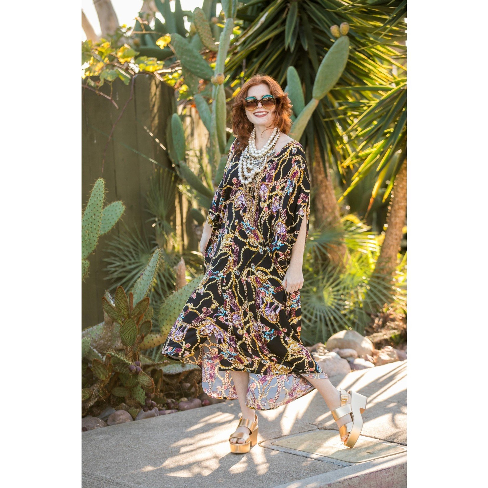 Elizabeth Noir Caftan In One Size