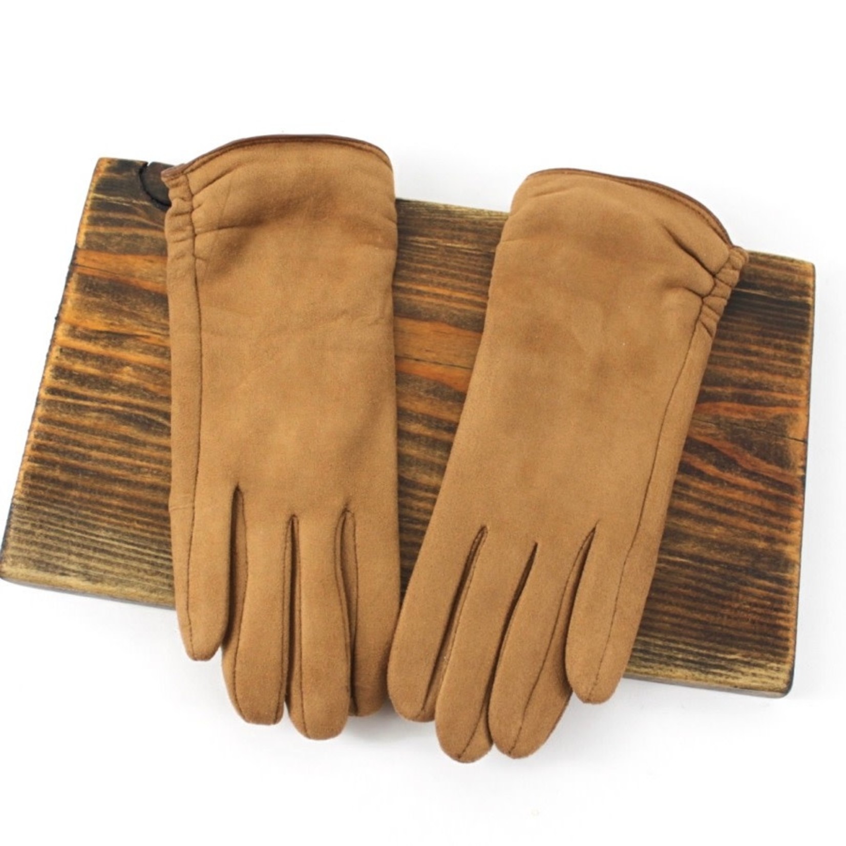 Pretty Persuasions Ruched Suede-like Touchscreen Gloves in Camel