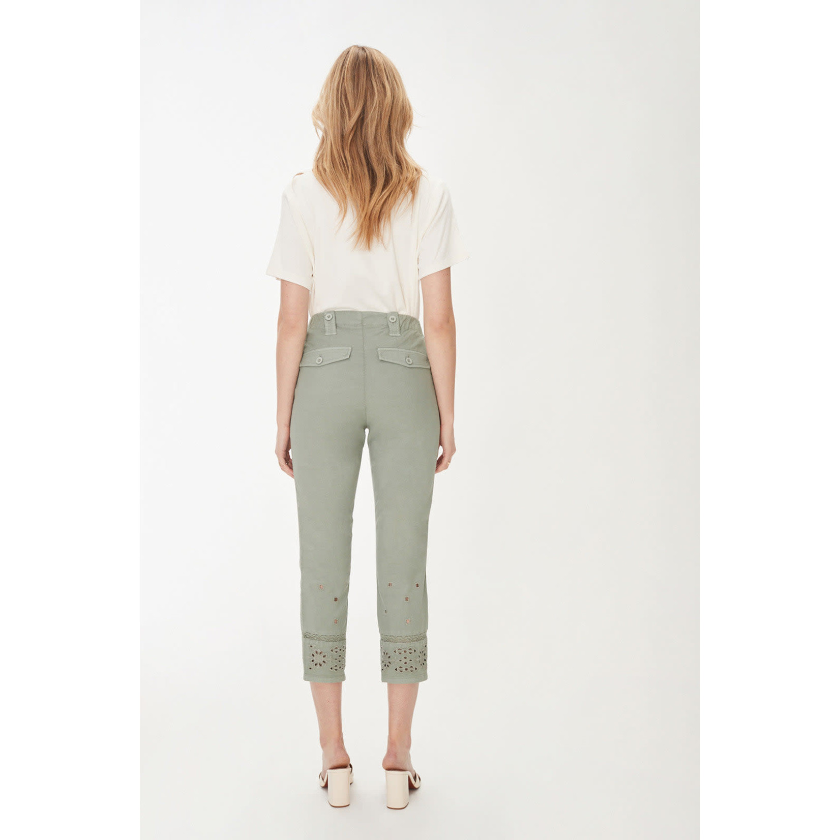 FDJ Pull-on Eyelet Utility Crop Pant in Lilypad