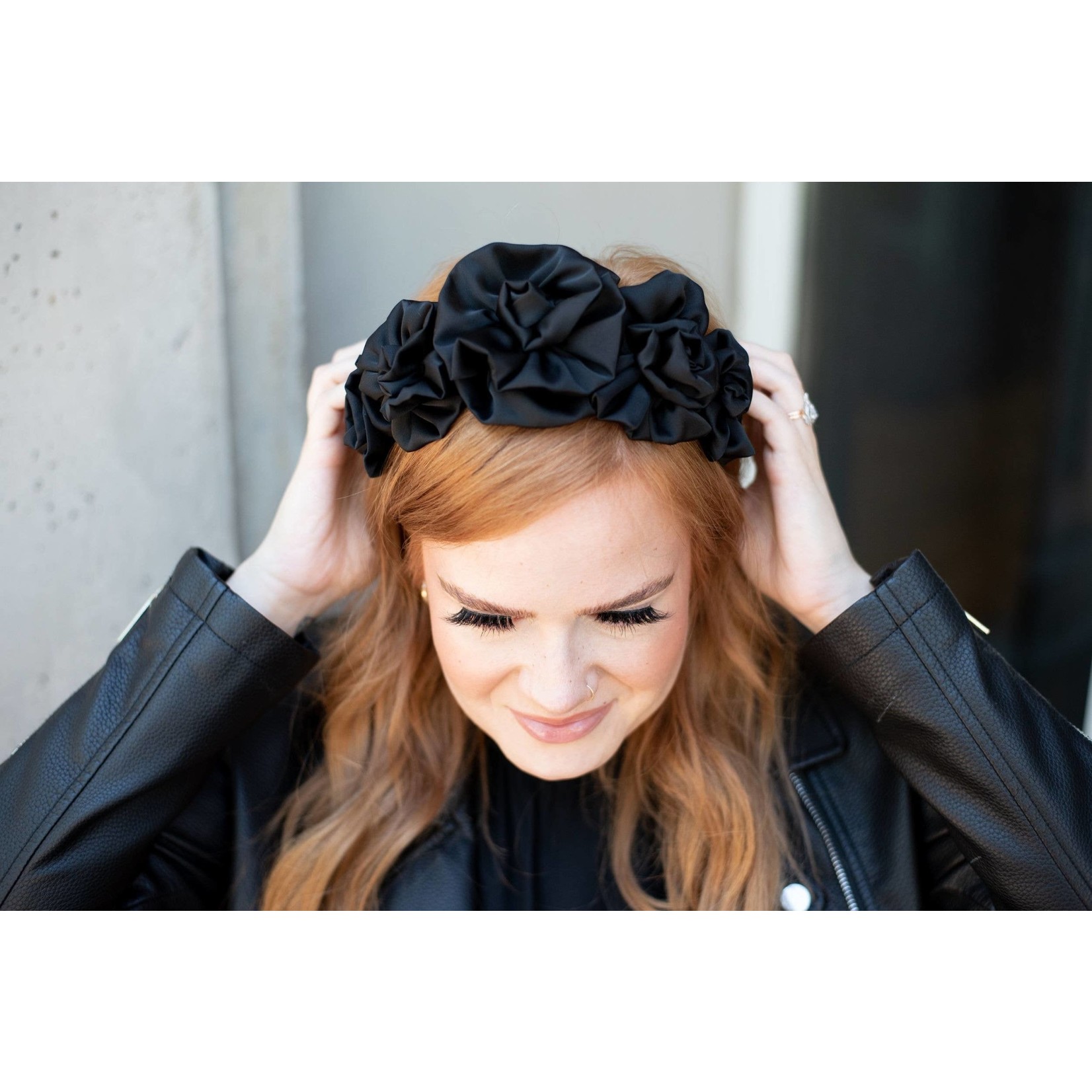 Rosette Headband in Black