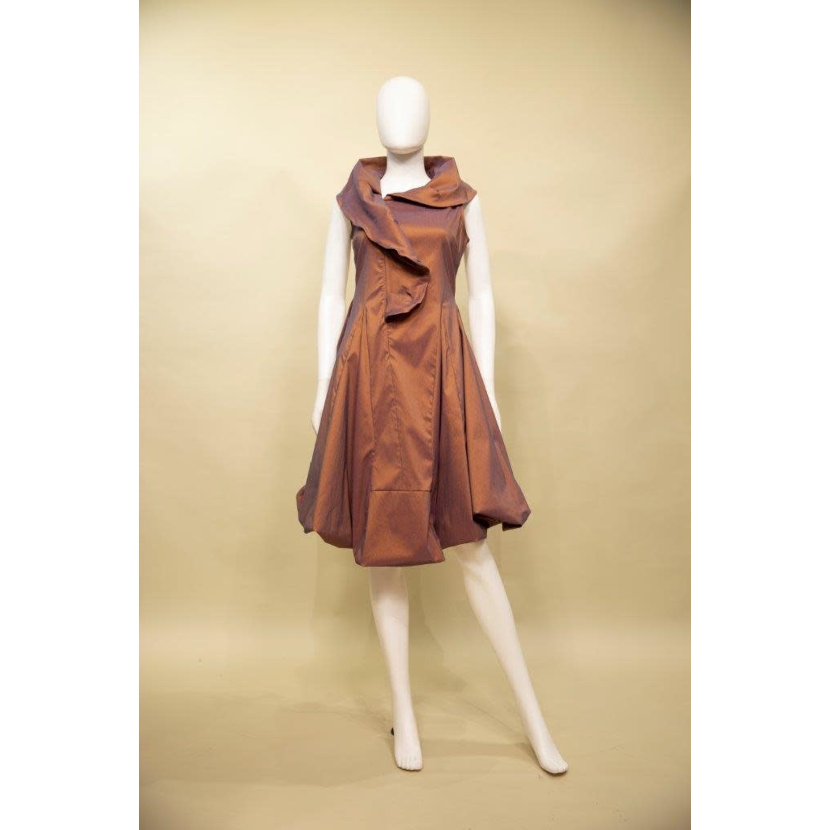 Samuel Dong Wired SD LOGO Neck Sleeveless Bubble Dress in Cinnamon
