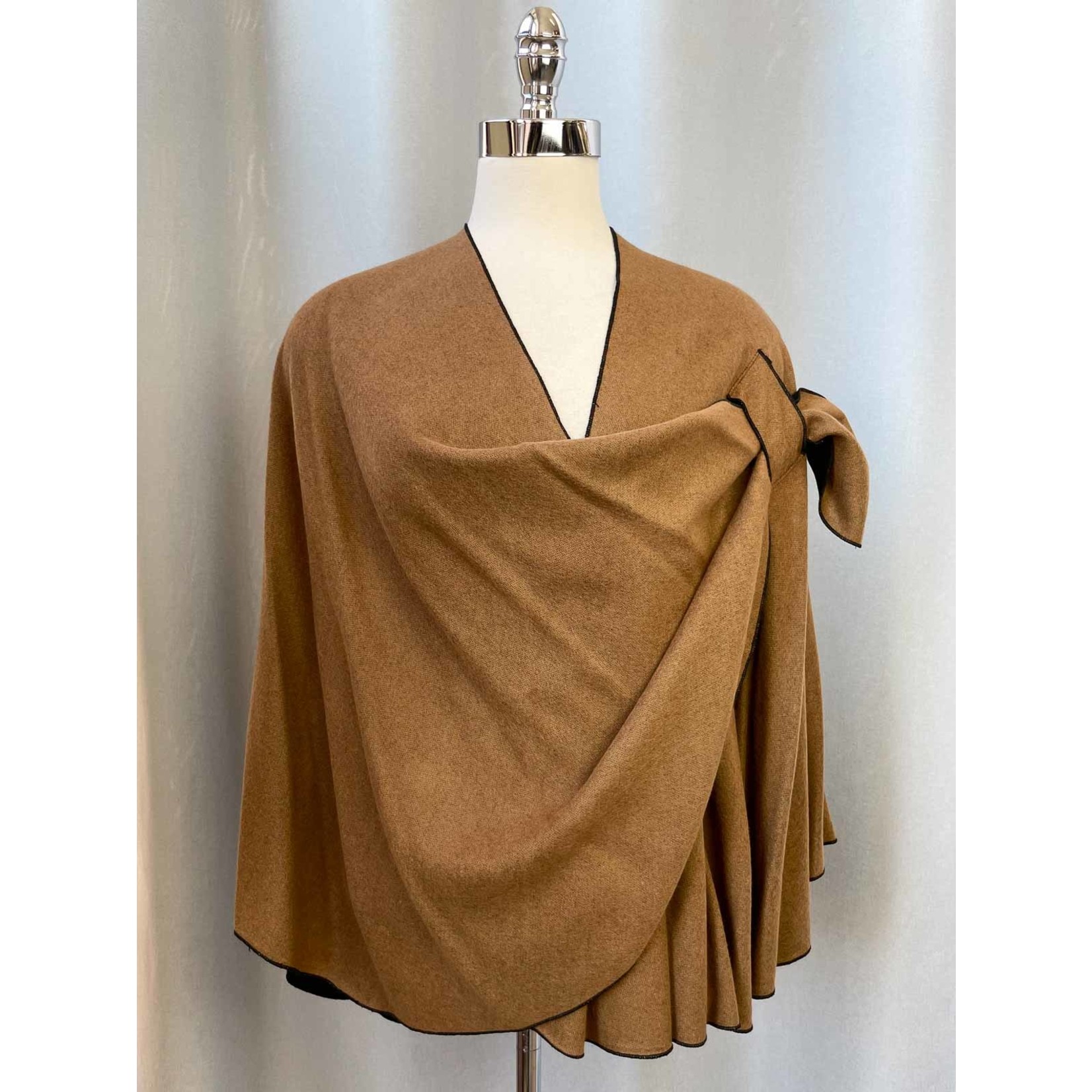 Cashmere Shawl w/ Pull Thru Shoulder Tab-Camel/Black Solid