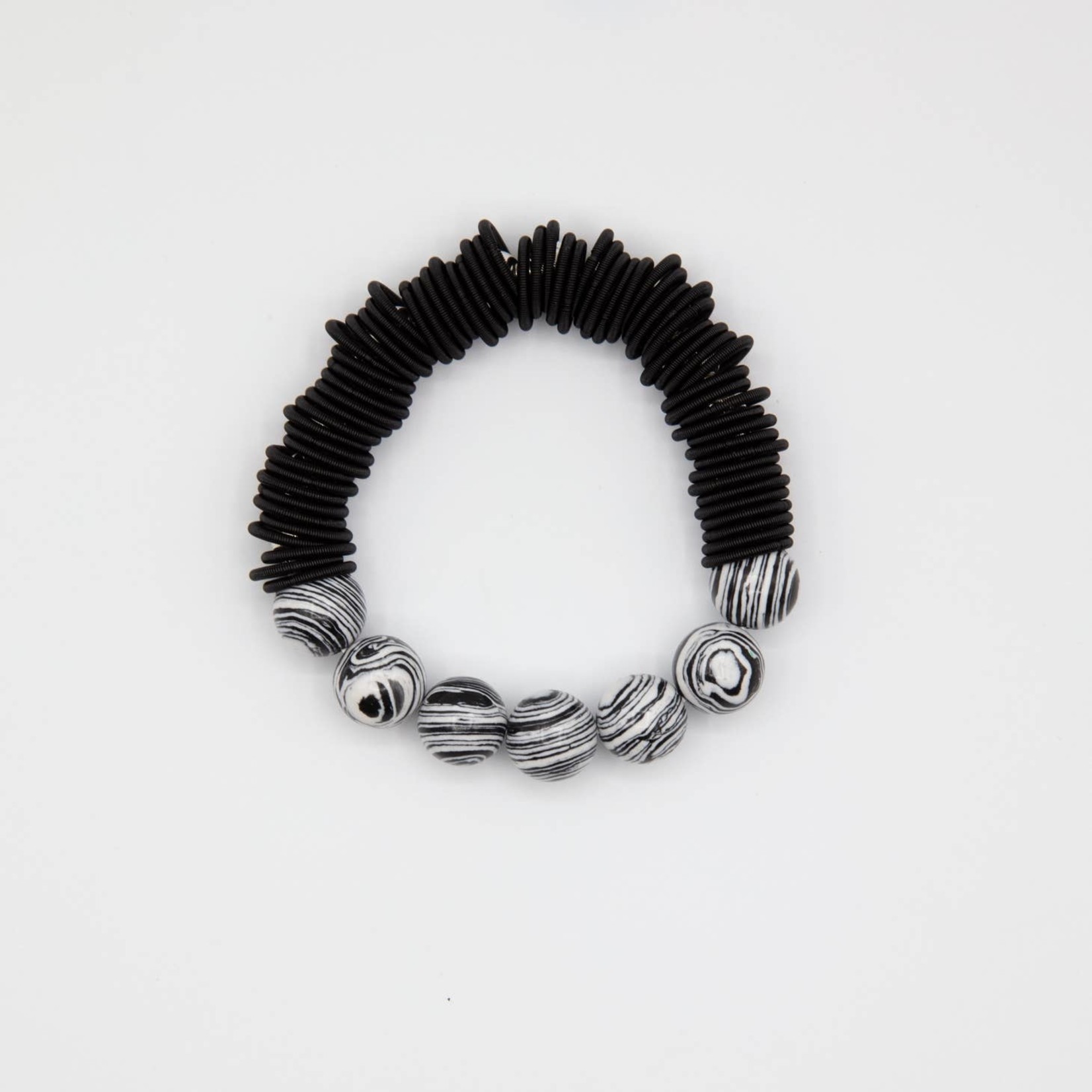 Sea Lily Black PW Spring Ring Bracelet With Black And White Malachite