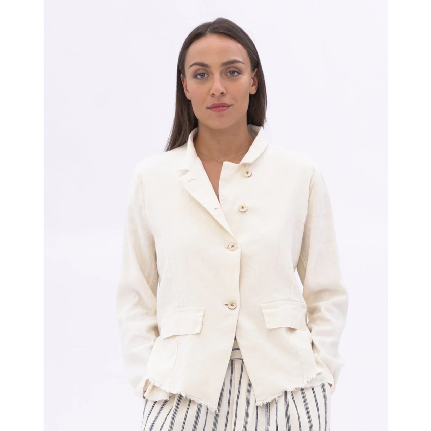 Baci Cotton Linen Blend Raw Edge Layered Jkt in Natural