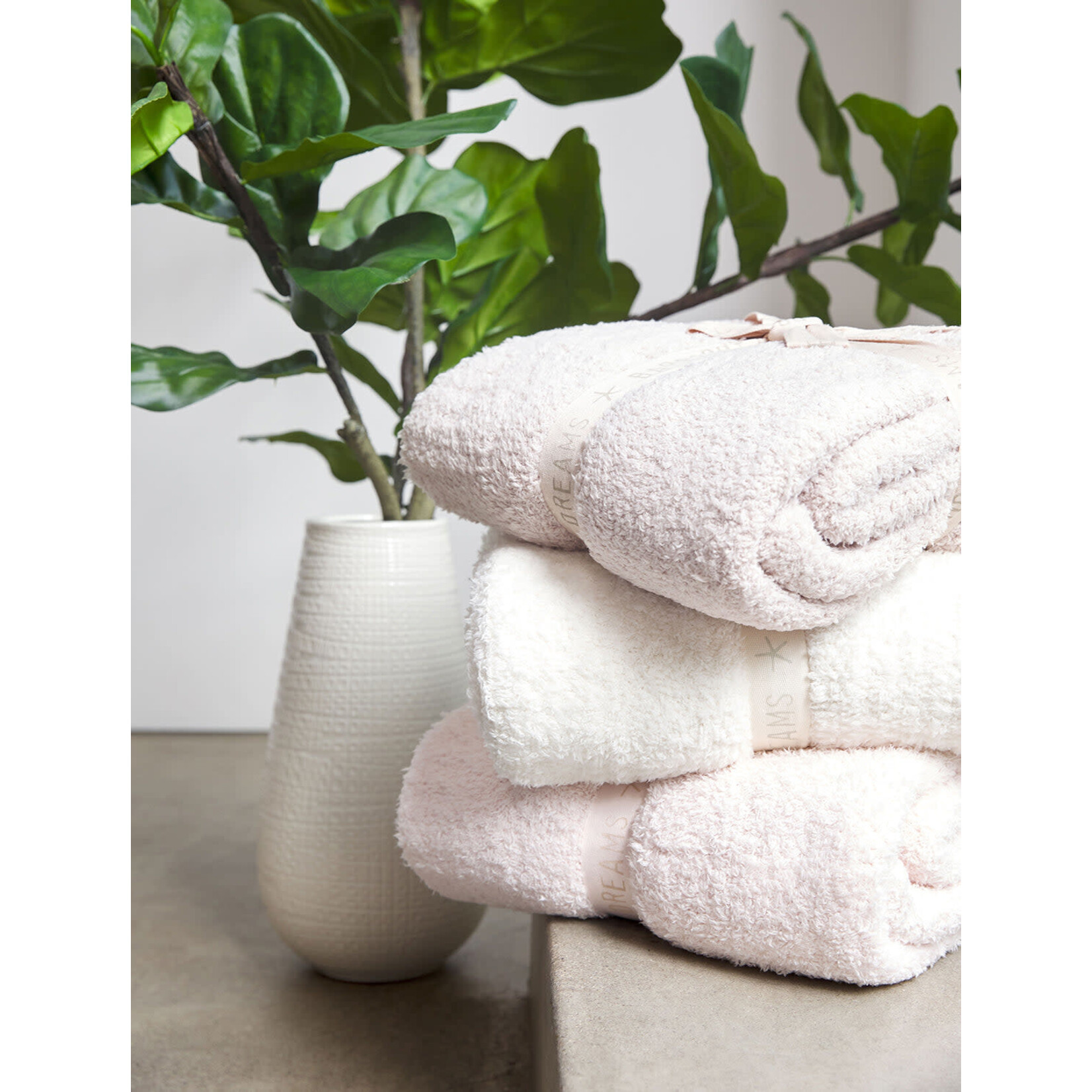 Barefoot Dreams CozyChic Throw in Cream