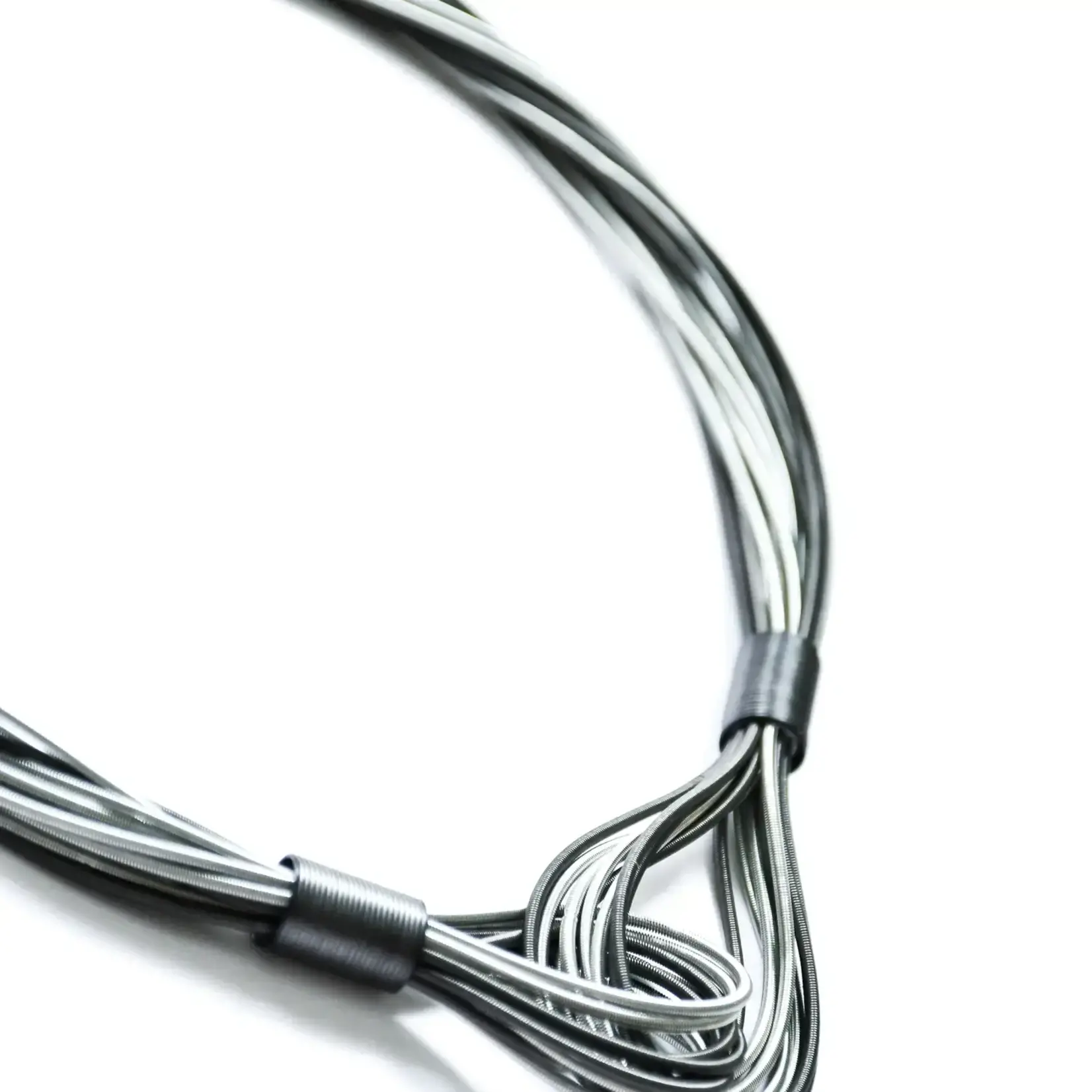 Sea Lily Black/Silver PW Lrg Interlocking Loops Short Necklace