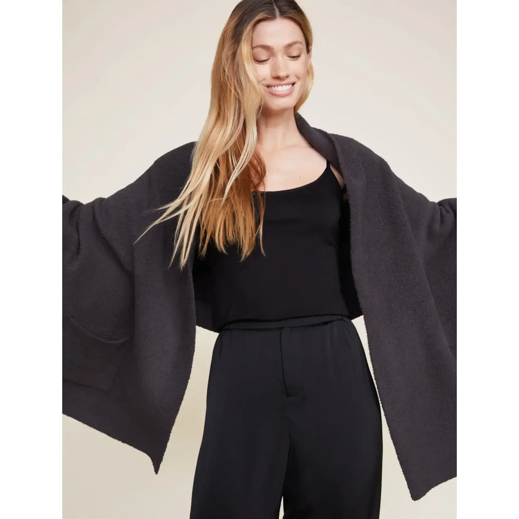 Barefoot Dreams CozyChic Blanket Wrap in Carbon