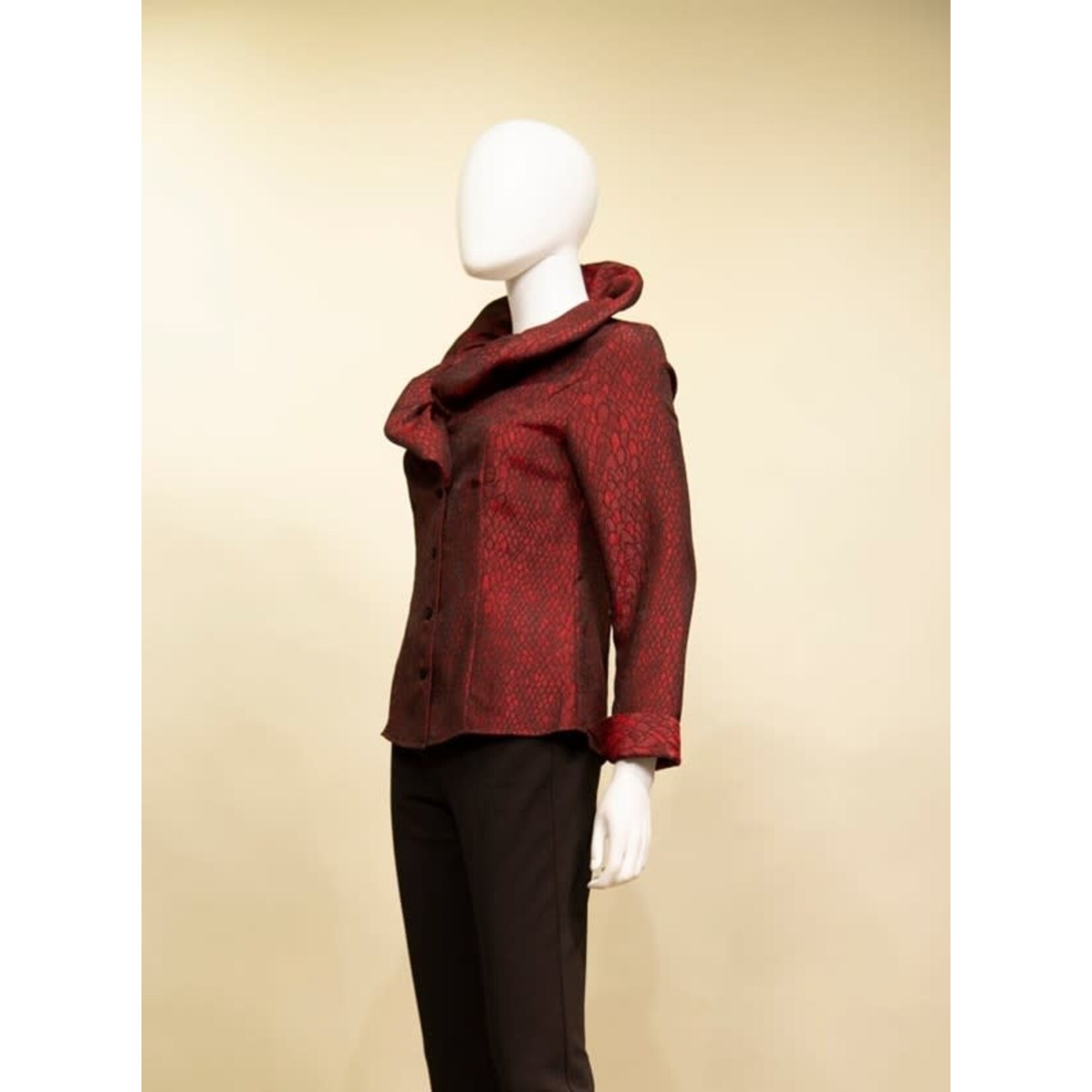 Samuel Dong Woven Jacquard Blouse w/ Wire Collar in Merlot