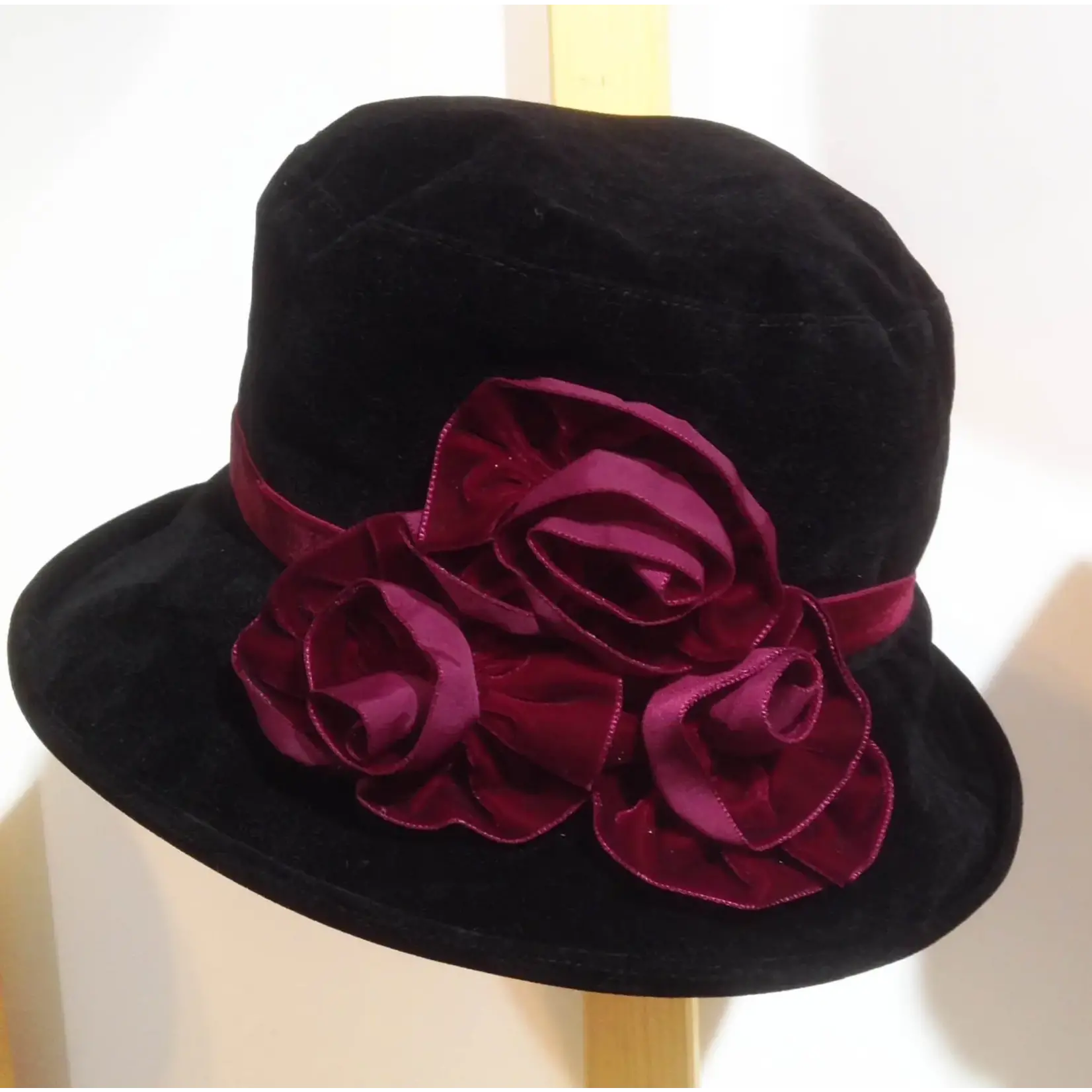 Peak & Brim Hats Verity Black Burgundy Cloche Style 1920s Fall & Winter Hat